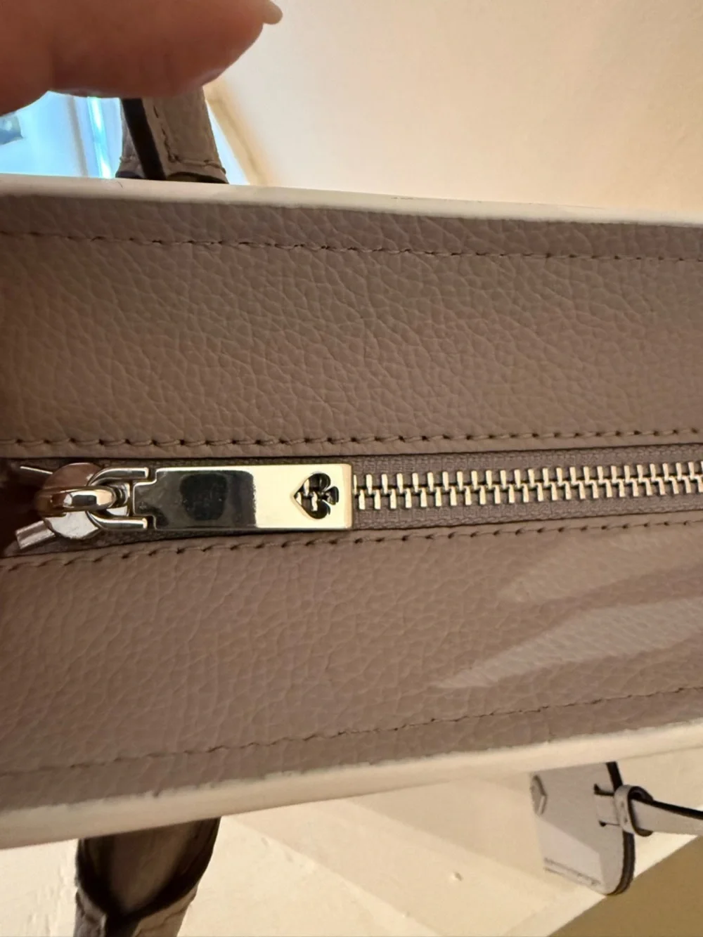 Kate Spade Eva Top Zip Satchel Soft Grey EUC - Picture 16 of 17